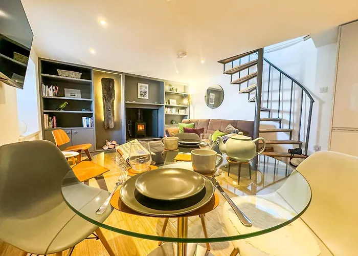Studio House