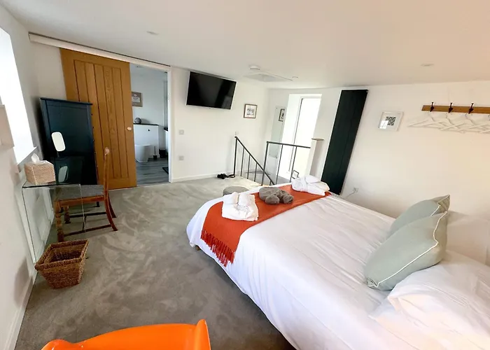 Studio House